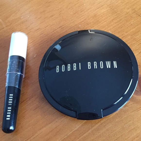 Bobbi Brown Powder Duo & Face Brush - Picture 3 of 12